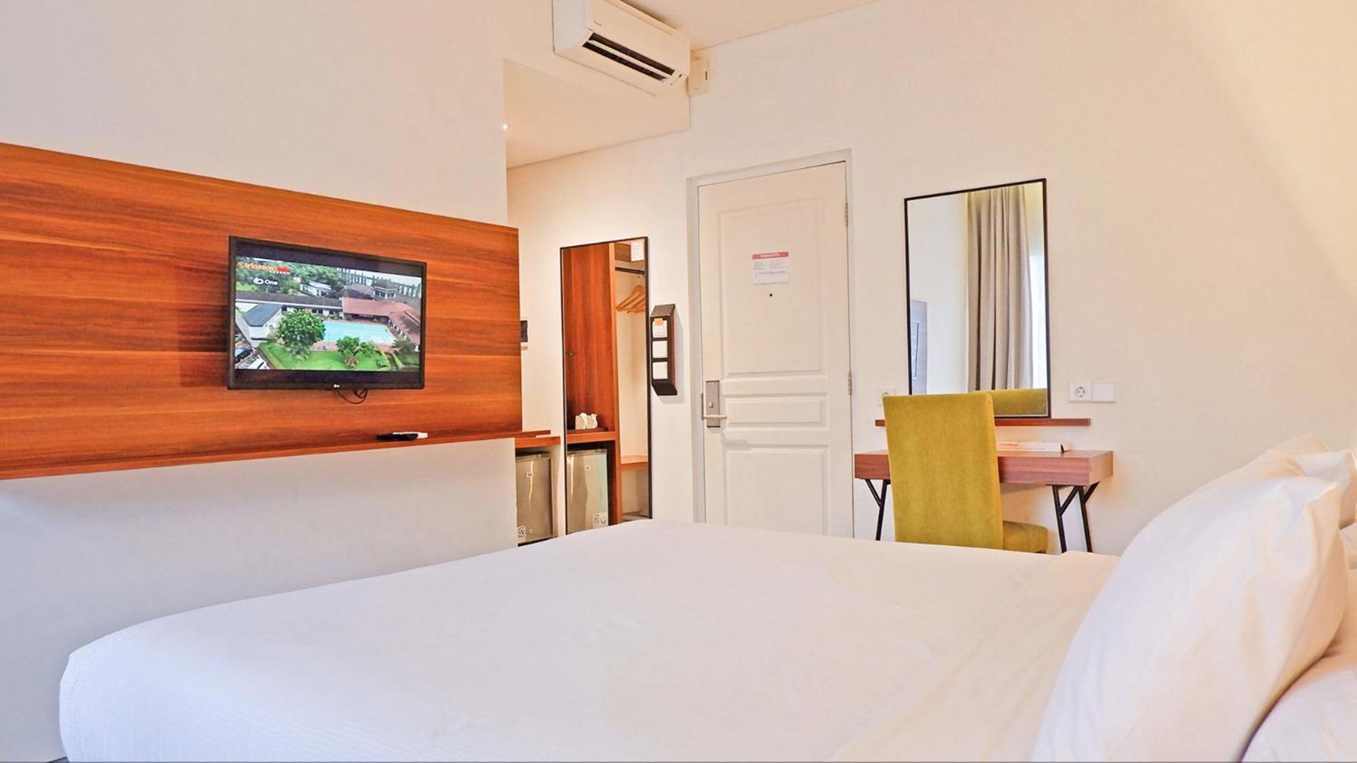 Front One Resort Магеланг Екстериор снимка