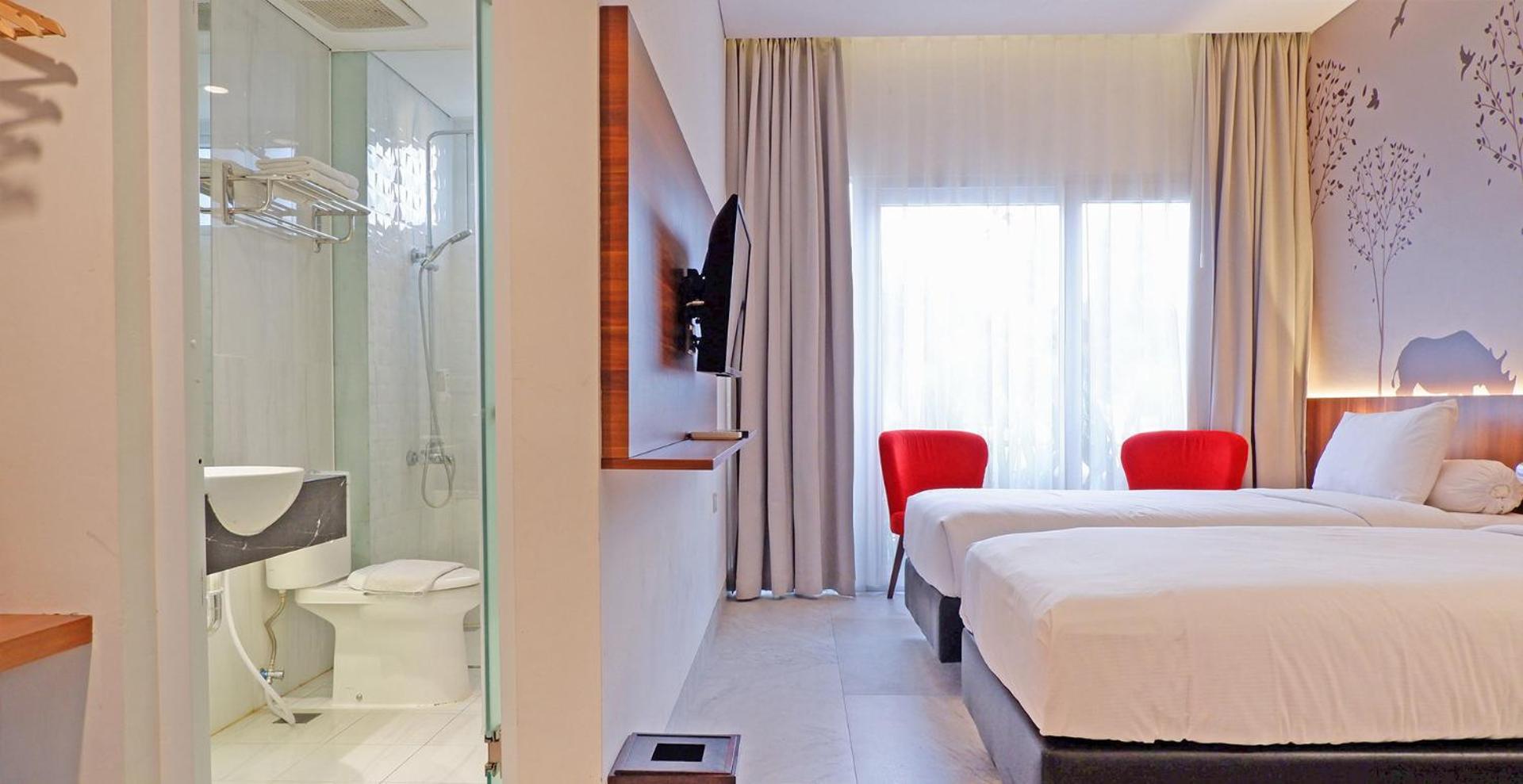 Front One Resort Магеланг Екстериор снимка